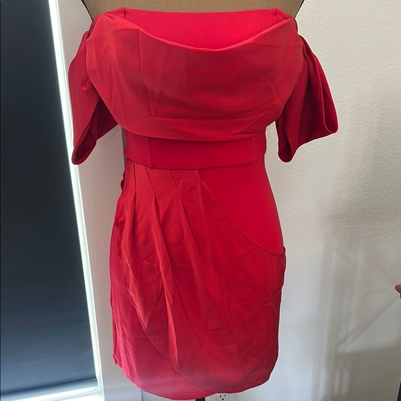 Lovers + Friends Scarlet Off-Shoulder Mini Dress - Picture 1 of 5